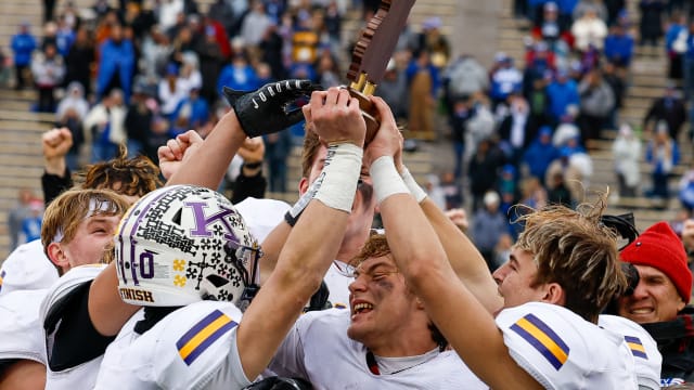 Kearney wins Missouri Class 4 football title